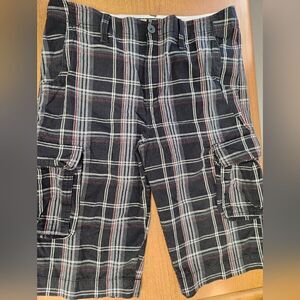 💕Urban Pipeline 34 cargo shorts. Black, Grey, Red and White.